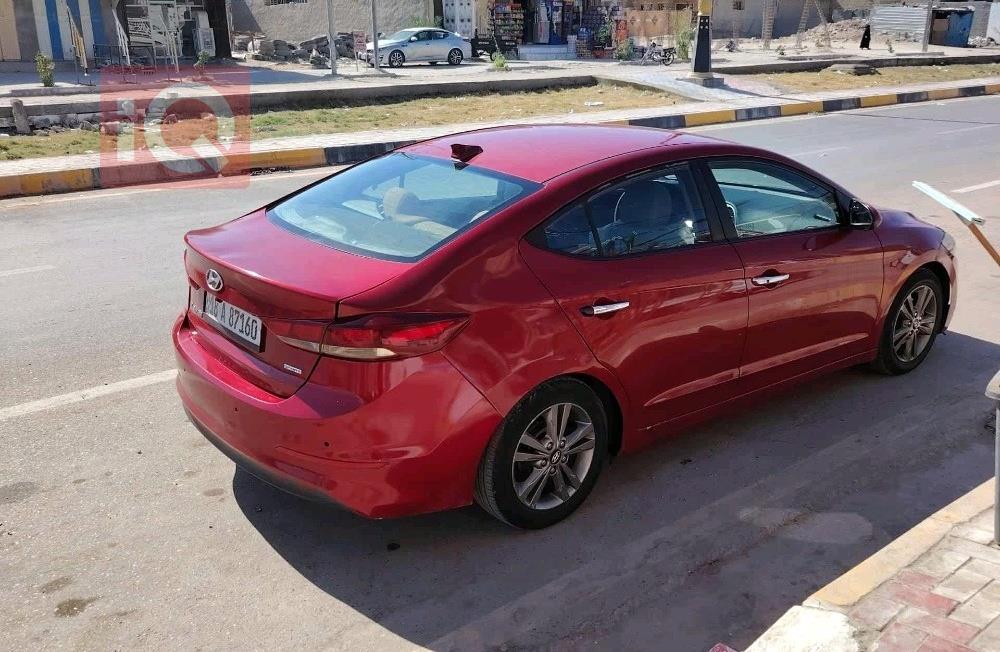هیوندای ئەلەنترا